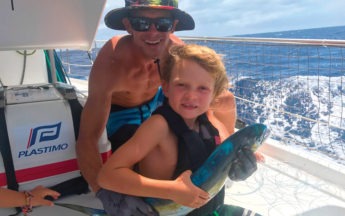 caribbean-cruising-chris-draper-family-fishing