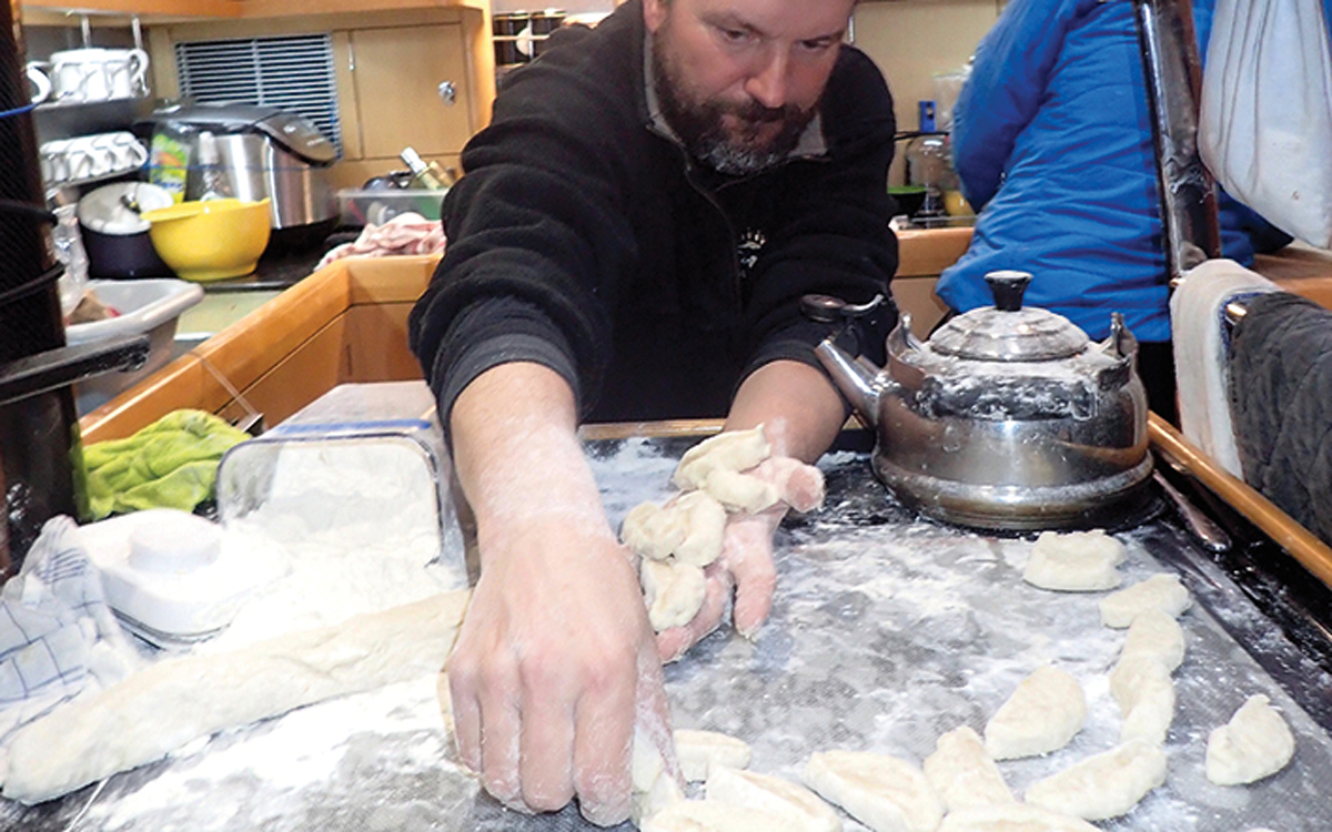 sailing-antarctica-southern-ocean-cooking-credit-mariusz-koper