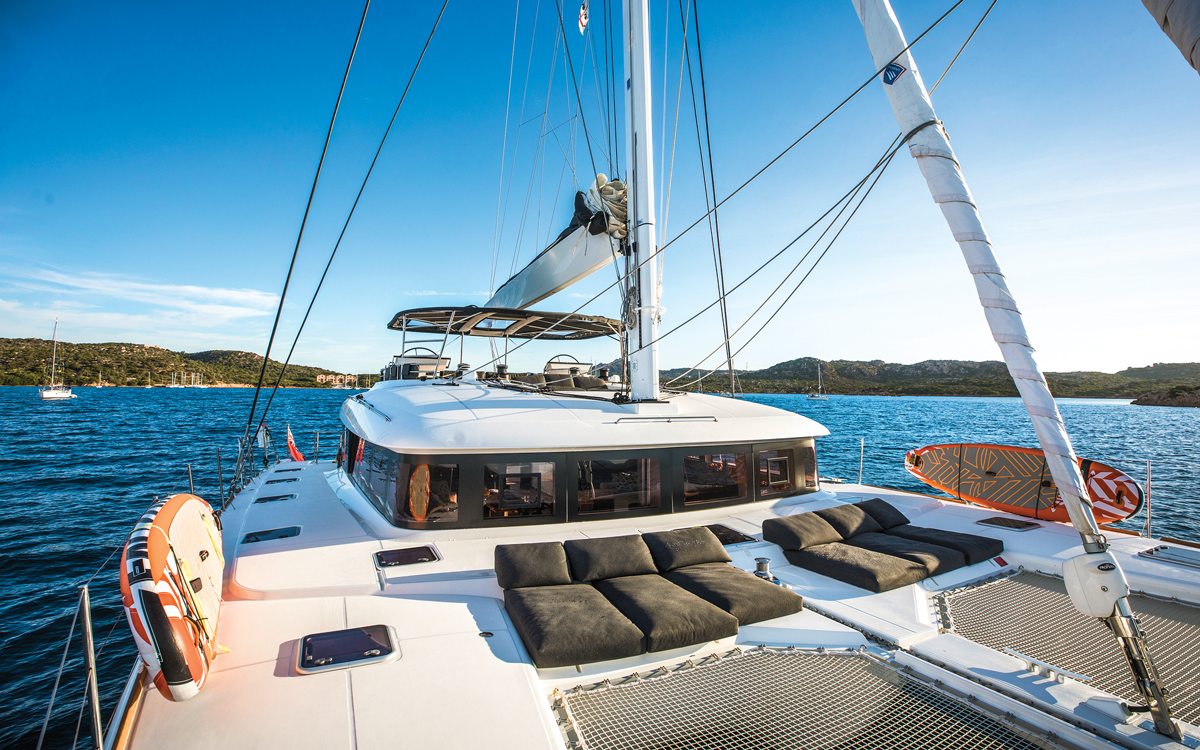sardinia-charter-catamaran-lagoon-620-coachroof-credit-helen-fretter
